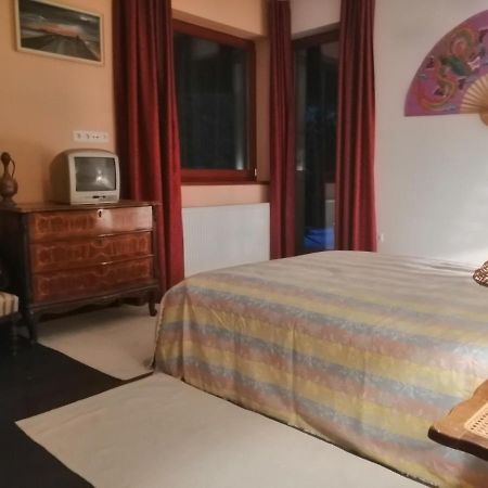 Vizaknai Apartmanhaz Szekesfehervar Ngoại thất bức ảnh
