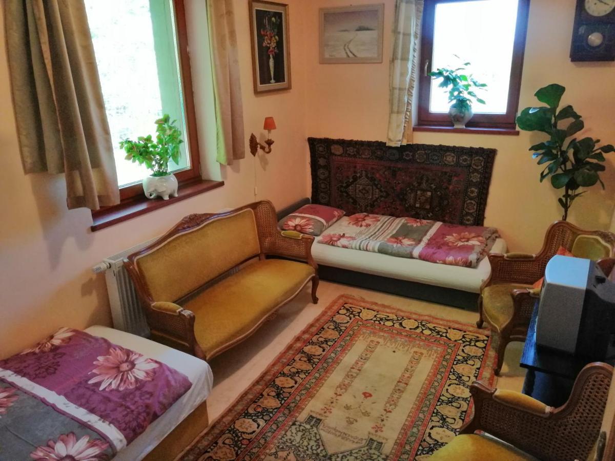 Vizaknai Apartmanhaz Szekesfehervar Ngoại thất bức ảnh