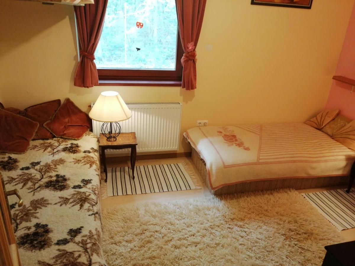 Vizaknai Apartmanhaz Szekesfehervar Ngoại thất bức ảnh